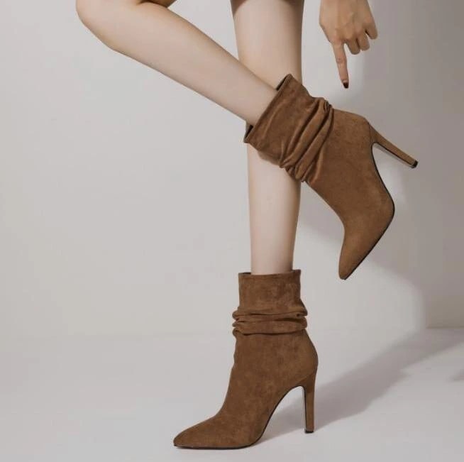 【急速出荷!】レディースブーツ　ショートブーツ ピンヒール ポインテッドトゥ　ブーティー　冬靴　春秋　美脚効果 12センチヒール　細ヒール　大きいサイズあり