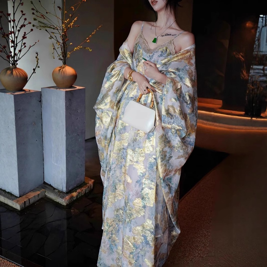 光沢シルク 金彩刺繍 ガウン式ワンピース 羽織るドレス【浴袍兼用】モダンチャイナモダン フリーサイズ