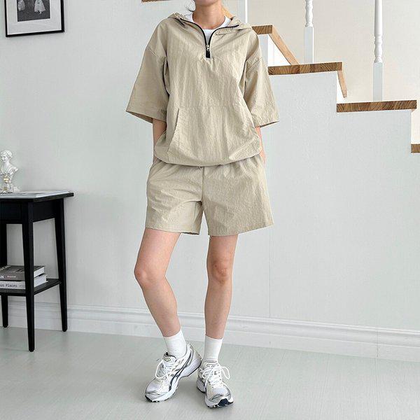 女性用フード付きポケットアノラック半袖上下セット SDW-SET-SSD240617W