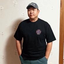 ムン・セユン様協賛WBAオーバーフィットフラワー柄半袖Tシャツ