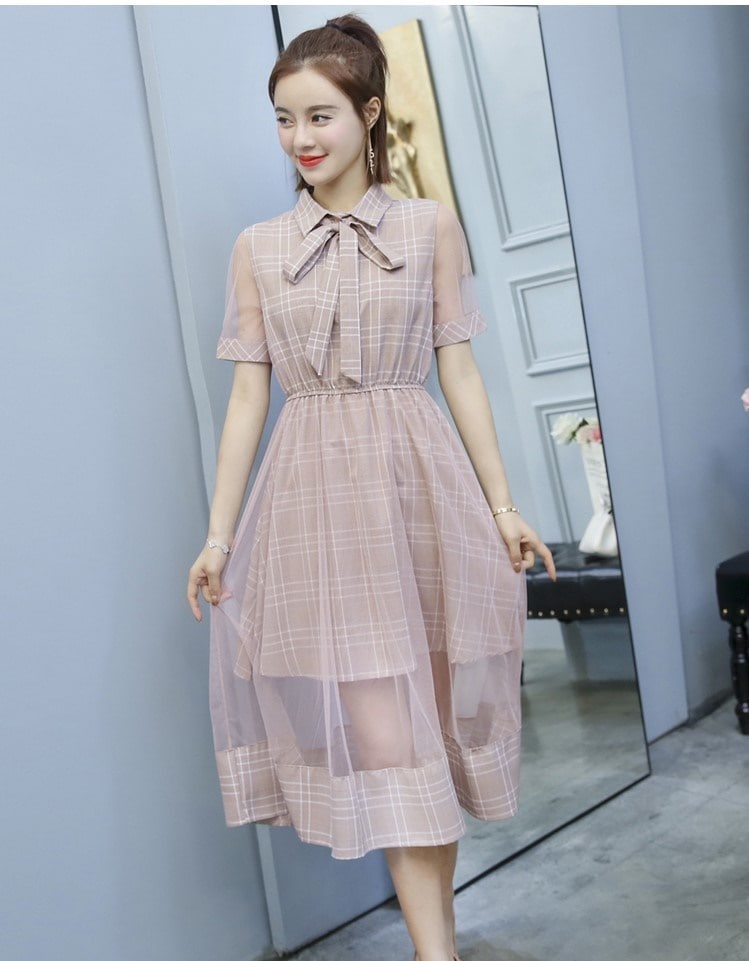 A1036.シースルー襟付きフレアドレス（ピンク）2019 春夏 sale 春夏 sale ワンピース 五分袖 エレガント お呼ばれ パーティー 結婚式 披露宴 女子会 レストラン デート