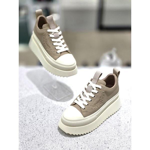 [坡州店] [] 女性オーバーフィットスニーカー 712430014 6cm [2color]
