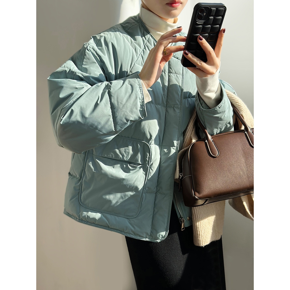 ラウンドネック ホワイトグースダウンのダウンジャケット 韓国スタイルゆったり暖かいコート