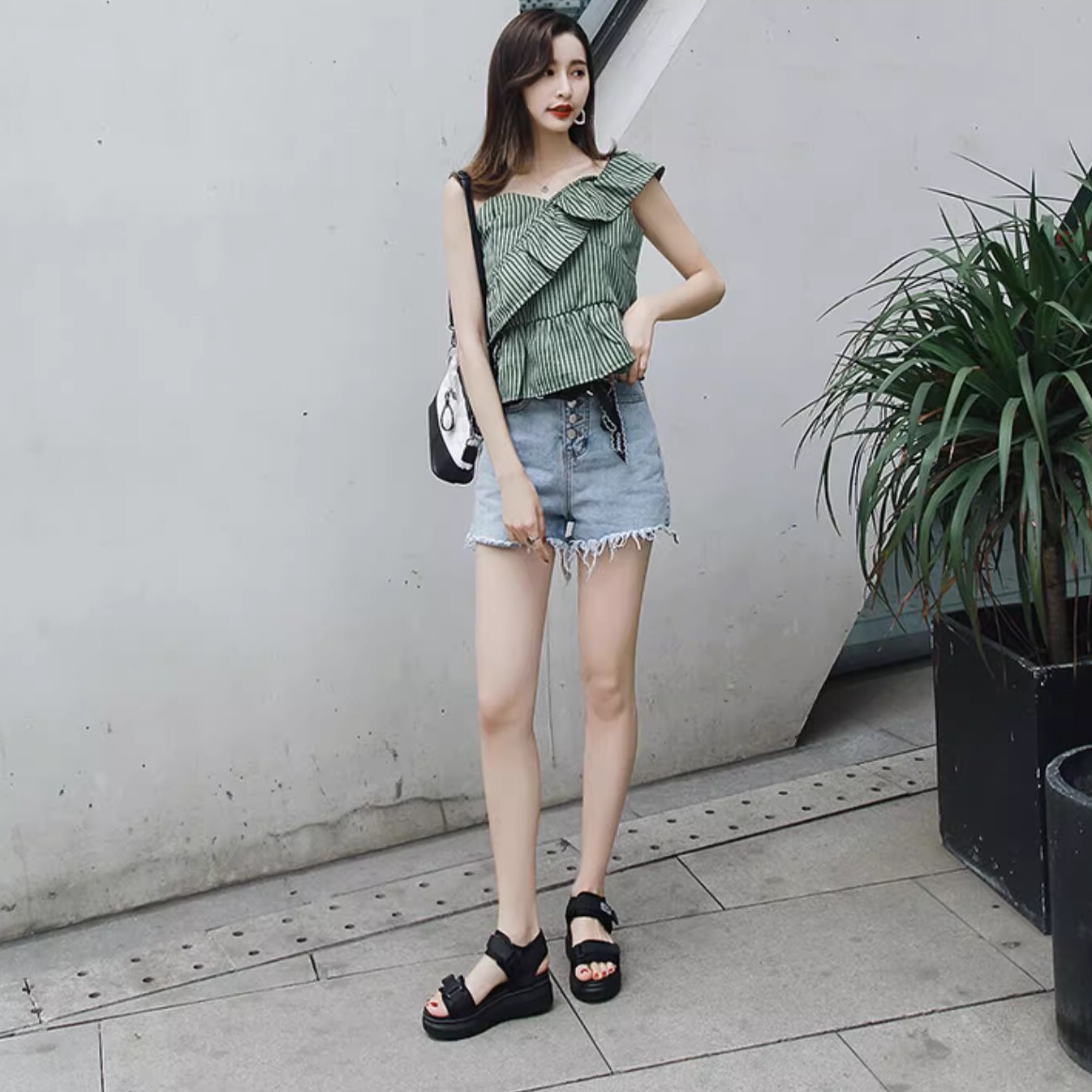 レディース サンダル フラット 6cm 柔らかい 美脚 脚長 疲れにくい ゴム かわいい 大人可愛い きれいめ シンプル カジュアル おしゃれ かっこいい ラブリー キュート ガーリー スポーティー