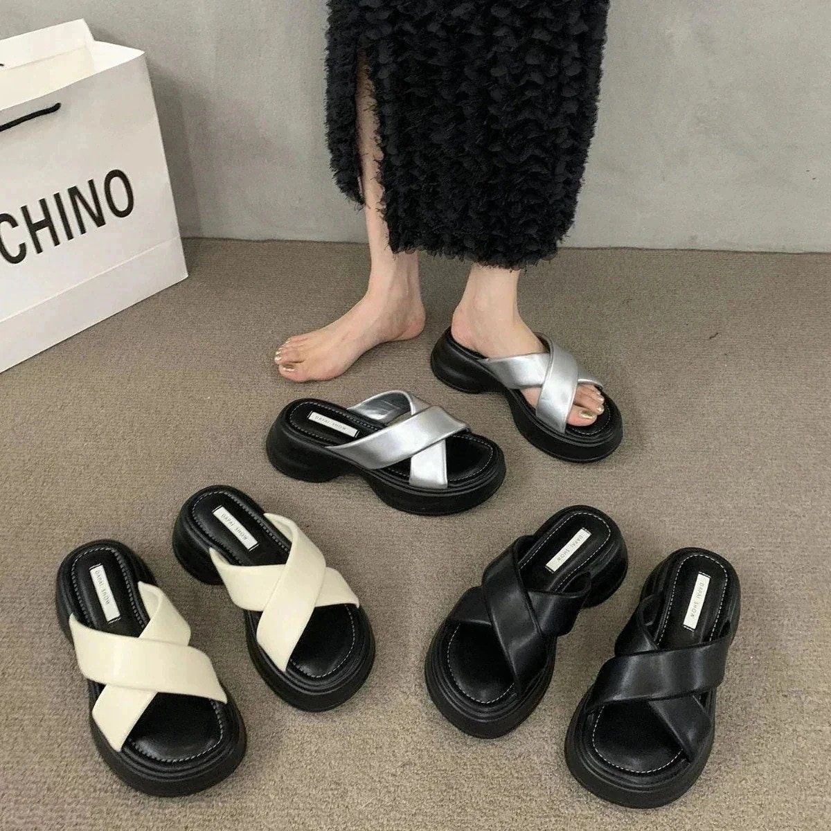 每日更新韓国人气 サンダル レディース サンダル レディースファッション 厚底サンダル あちこち シルバー サンダル本サンダル母の日 韓国人气ファッション母の日