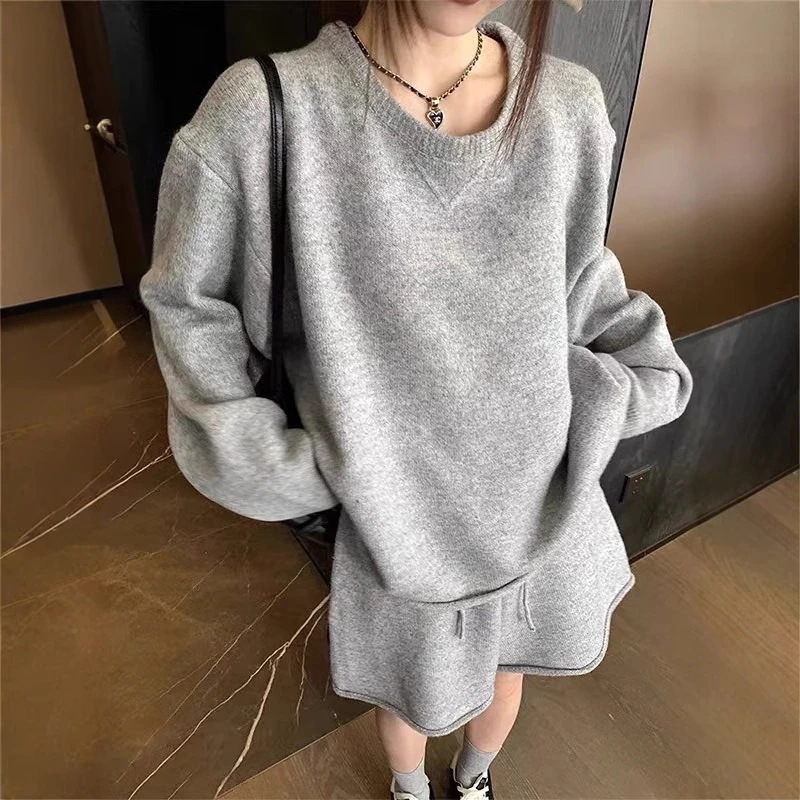 今週まで.値.引.きセットアップ 高級感ある無地ニットショートパンツセット春秋用 正規品 カジュアル ゆったりシルエット シンプルスポーツウェア ツーピース