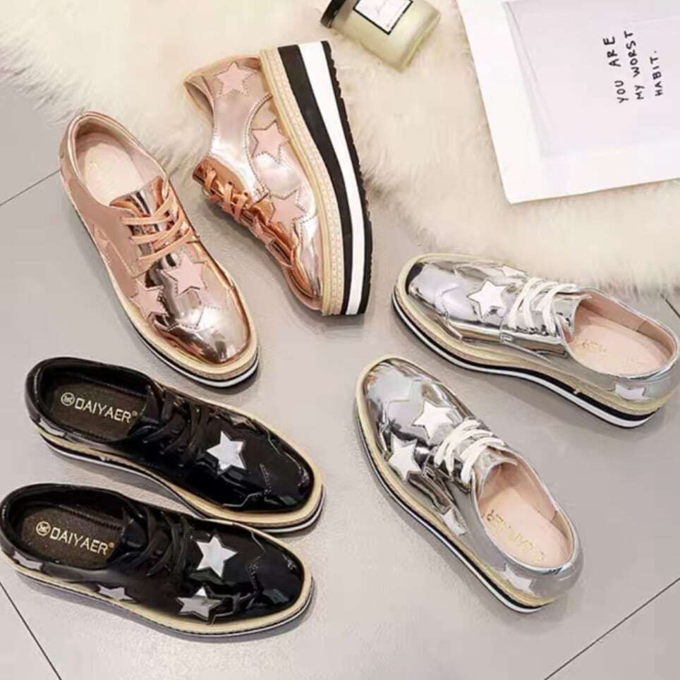 レディース ヒールスニーカー 厚底 スター 星柄 大人可愛い ママコーデ