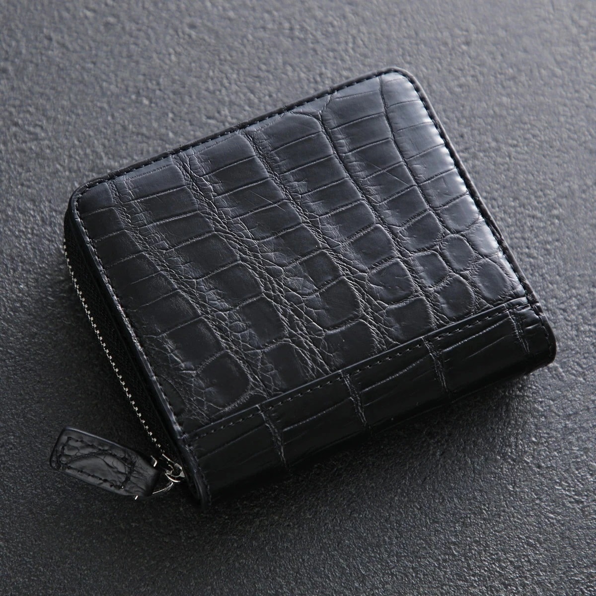 The R ザアール リアルクロコダイル ニつ折り財布 275 メンズ レザー 小銭入れあり スモール ミニ財布 豆財布 BK/ブラック