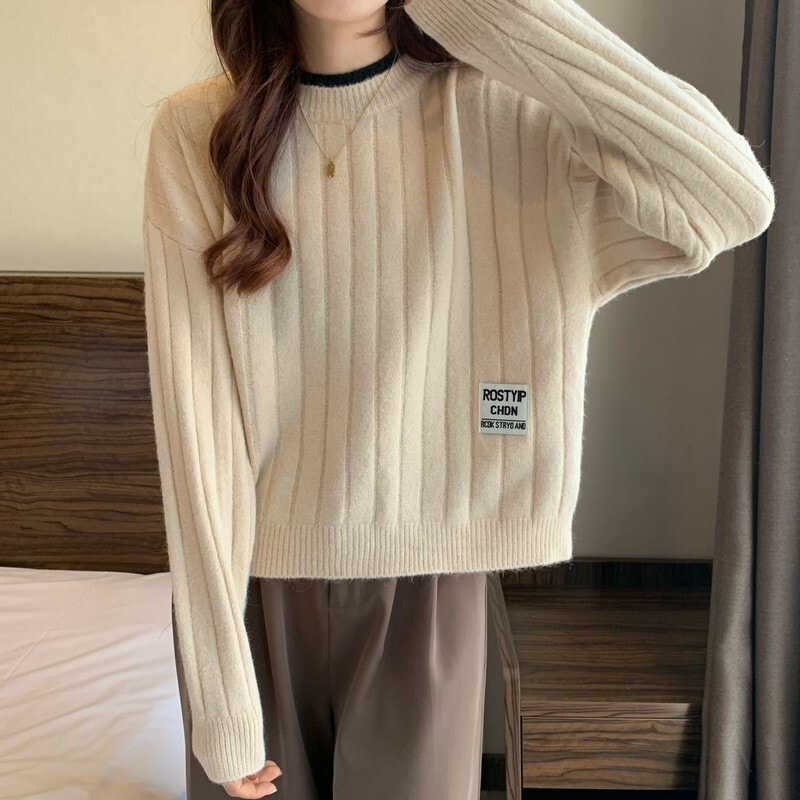 トップス ニットソー セーター 長袖 かわいい 可愛い きれいめ シンプル カジュアル 上品 おしゃれ お洒落 女子 こなれ感 キュート ガーリー 存在感 抜け感 無地 レディース