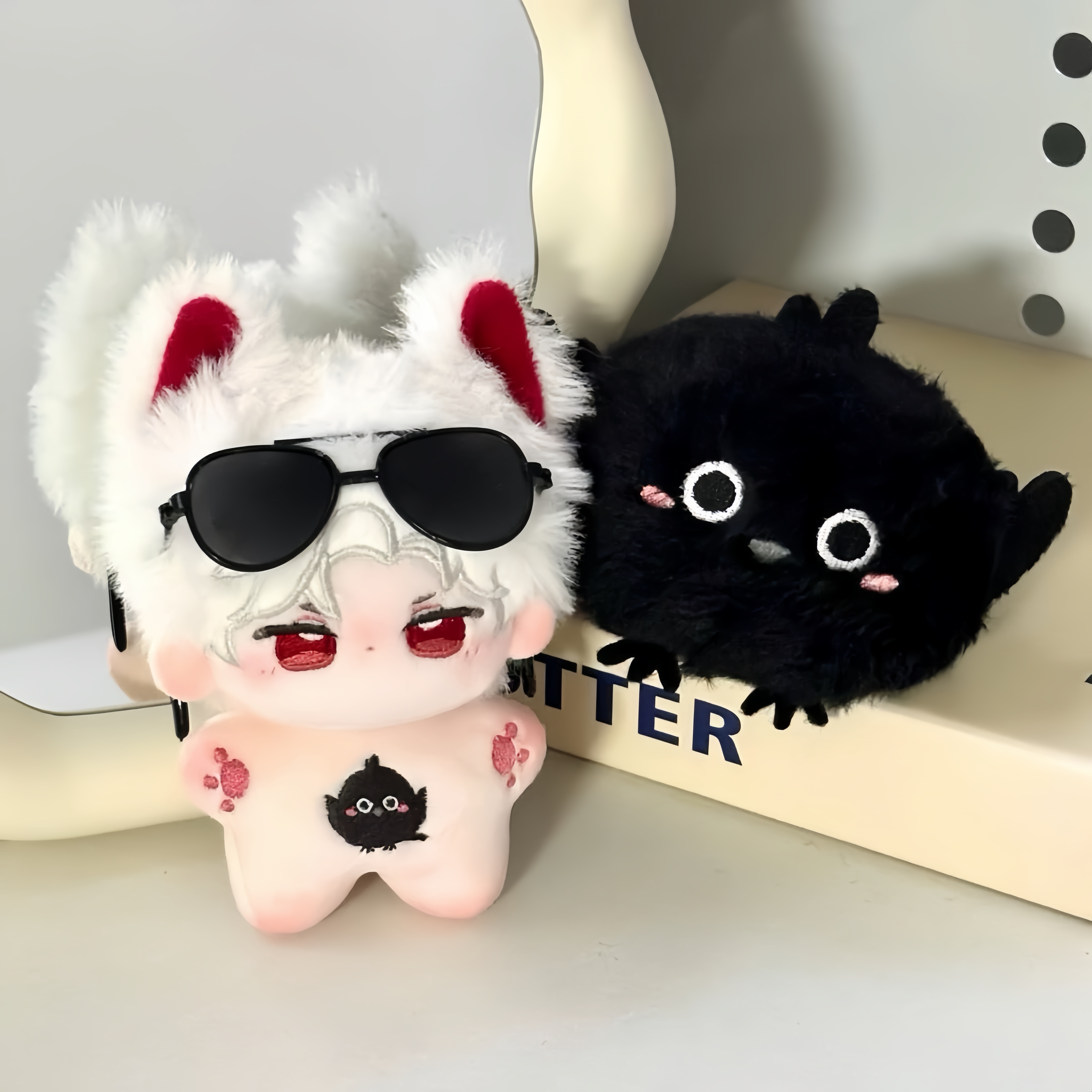 Qoo10] Eilama 恋と深空 ぬいぐるみ シン10cm 萌え : おもちゃ・知育