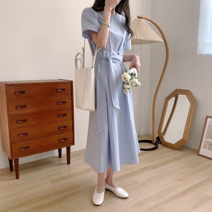 ワンピース レディース フレアワンピース 膝下 ミモレ丈 袖あり 半袖 ラウンドネック フレア 無地 カジュアル シンプル 綿 通勤 通学 夏 春 着回し 普段使い ライトブルー　アプリコット 韓国