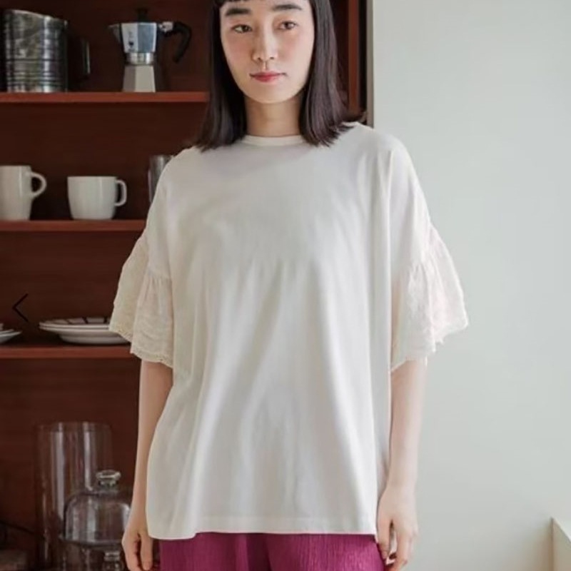 トップス カットソー 半袖 ラウンドネック プルオーバー ミディアム丈 袖フリル 袖コンシャス 可愛い かわいい 大人可愛い きれいめ シンプル 上品 レトロ おしゃれ かっこいい カジュアル