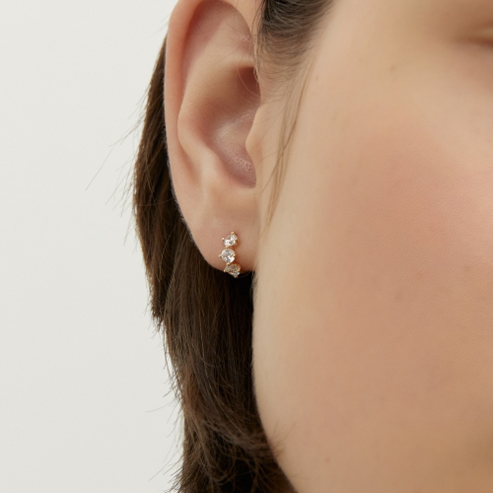 LUNNE 14k トリプルブリリアントワンタッチリングピアス 14k ゴールド #LFE21