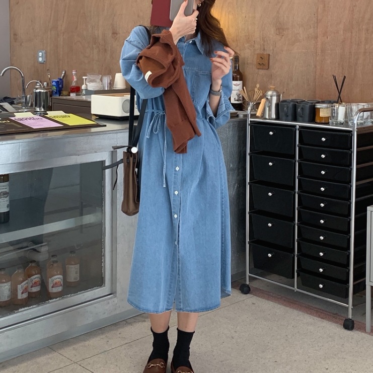デニムシャツワンピース ワンピース シャツワンピース ミモレ ミモレ丈 ロング ロング丈 袖あり 長袖 襟付き ウエストマーク ウエストリボン 前開き かわいい 大人可愛い きれいめ シンプル