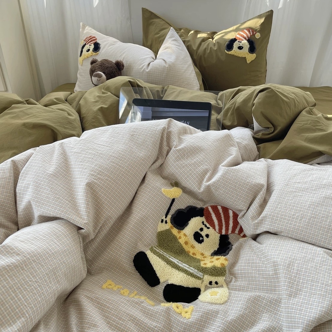 11 かわいいタオル刺繍純粋な綿の色の編み4ピースセット漫画タオル刺繍コットンシートカバーベッドカバー3ピースセット3