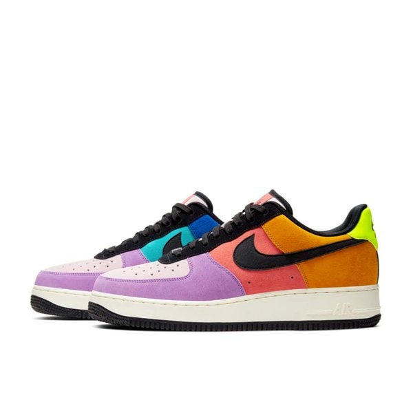 エアフォース1 クリムゾン 24cm Nike Air Force 1 07 LV8 Prism Pink Flash Crimson CU1929-605