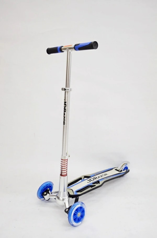 キックボード　　キックスクーター　　キックスケーター　　折りたたみ　　大人