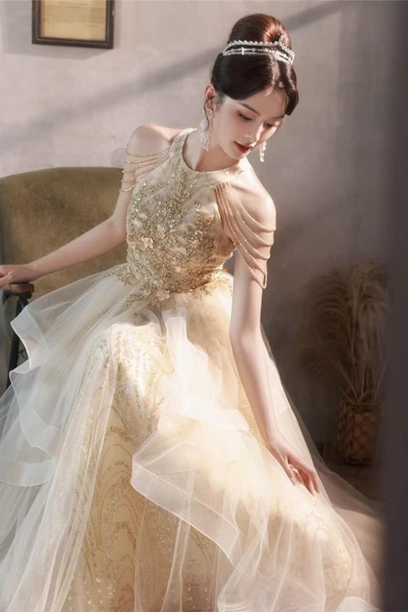 フランスのシャンパン色のドレスのスカートの女性の高級感の宴会の雰囲気は軽くて豪華な大衆を主宰します 6,168円