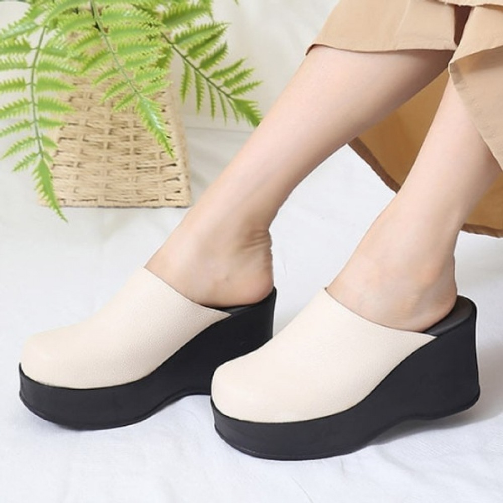 (ニナスパリ) 10cm チャンキーヒールスリッパ韓国製 (3K960)