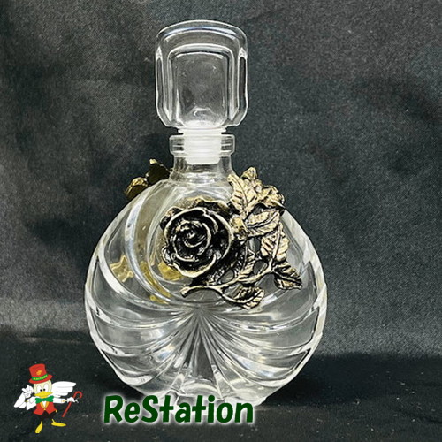 【中古】ヴィンテージ 1960 クリスタル 香水 ボトル 瓶 VCA 合わせ部分はプラスチック製です