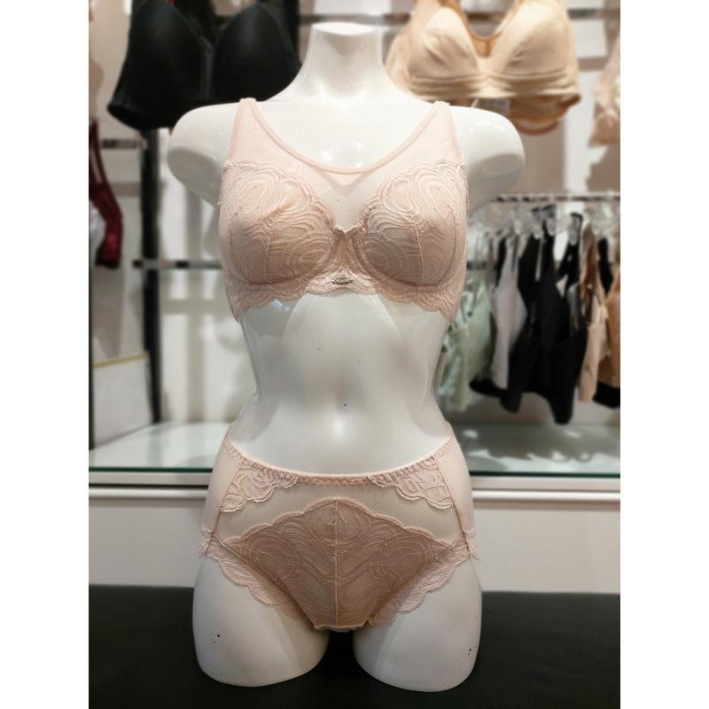 [釜山店] []デイリーノーワイヤーフルメイクアップ薄手ブラパンティーセット(WBRX205WPTA205A SK)