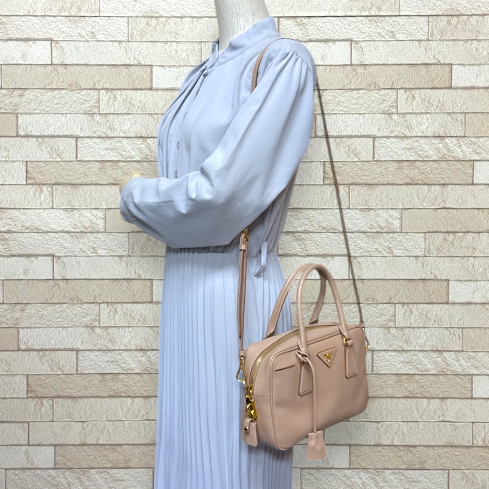 プラダ サフィアーノ ショルダーバッグ レザー 1BB113 ベージュ PRADA 中古