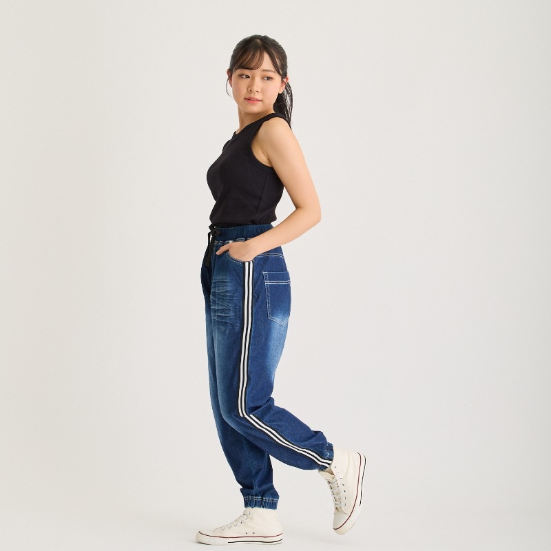 ライトデニムスウェット（サイドライン） 5,148円