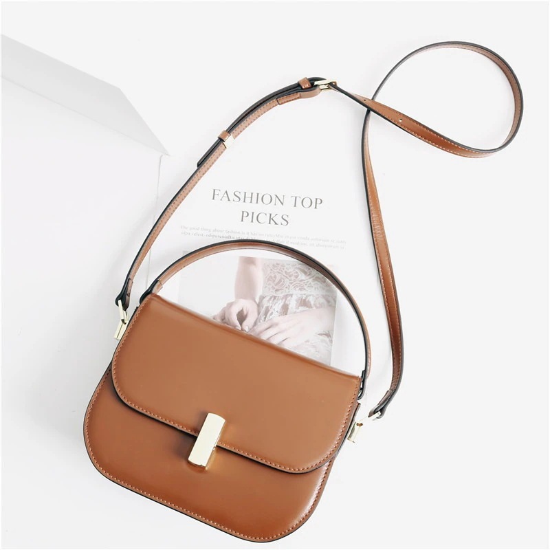 【レザーバッグ】ショルダーバッグ　レディース　レザー　本革