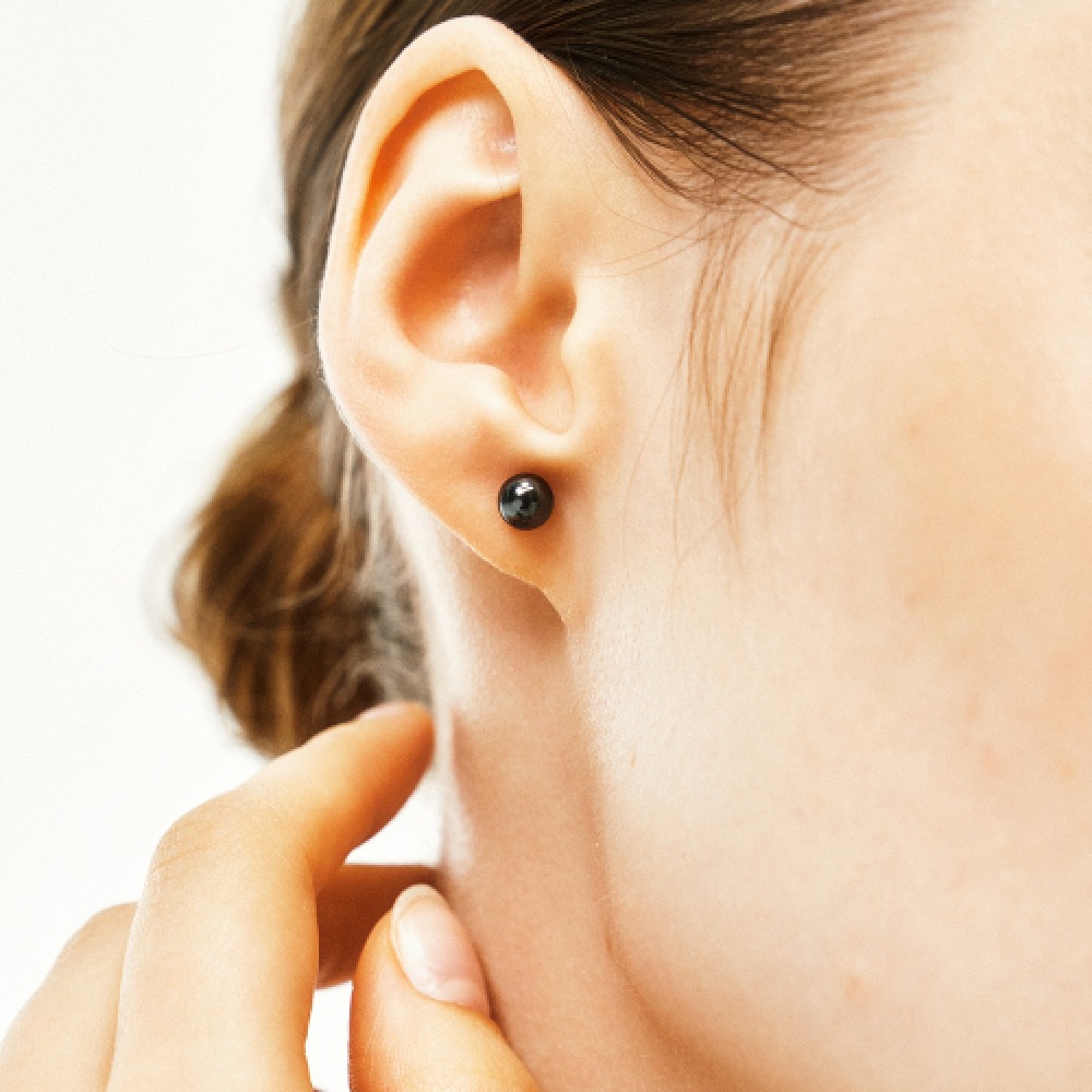 LUNNE 14k ヘマタイトジェムストーンスタッドピアス K14ゴールド #LFE30