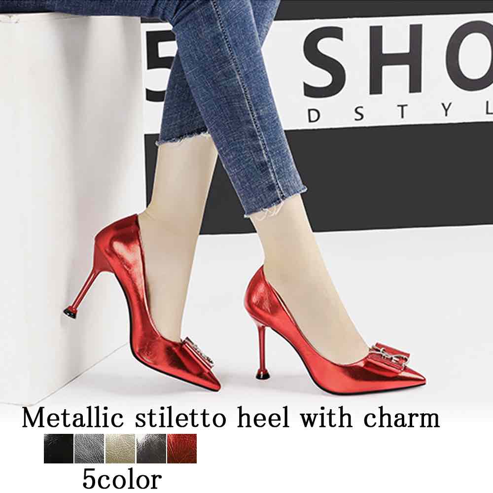 パンプス レディース チャーム付メタリックスティ 革 人気 ブランド 春 大きいサイズ サンダル ストラップ 歩きやすい おしゃれ 幅広 疲れない フラット 冬 痛くない 靴下 ヒール レザー 夏 秋