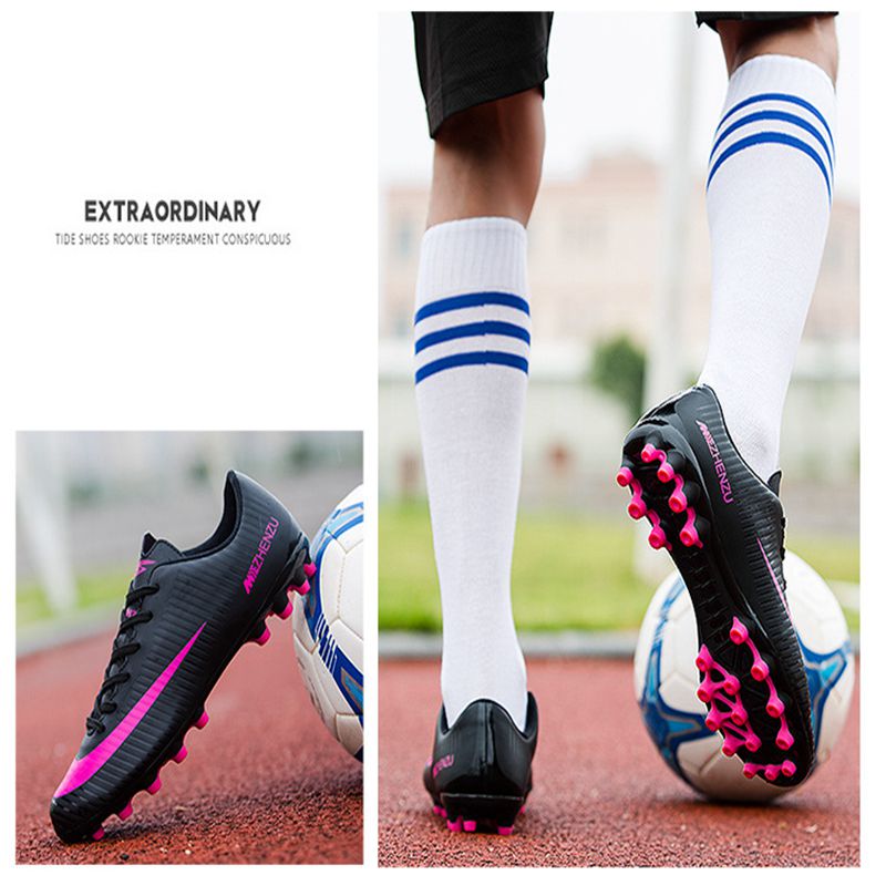 アウトドアサッカーシューズTFスタッズ男女低アシスト滑り止めスニーカー通気減衰試合学生青トレーニングシューズ