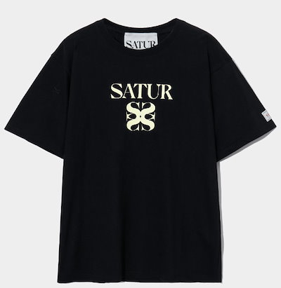 【SATUR】★人気★レディースクラシック ロゴ Tシャツ 4色 SATUR】☆人気☆レディースクラシック ロゴ Tシャツ 4色 (SATUR