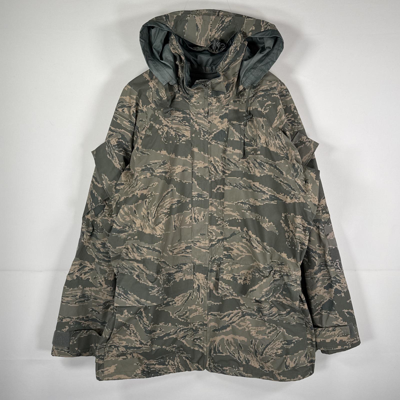 古着 ミリタリージャケット GORE-TEX ゴアテックスパーカー デジカモ デジタル カモフラ 迷彩 ナイロン M-regular グレー メンズ