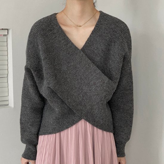 ニットセーター レディース トップス ニット セーター 長袖 Ｖネック クロスデザイン シンプル 無地 カジュアル お出かけ おしゃれ きれいめ ルーズ フリーサイズ シック ファッション