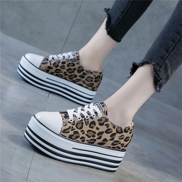 編み上げタイプ シューズ カジュアル 厚底スニーカー レディース ウォーキングシューズ ブラック おしゃれ 可愛い かわいい 大きいサイズ 履きやすい 旅行 通勤 通学 人気 靴 厚底 シンプル 美脚 5,937円