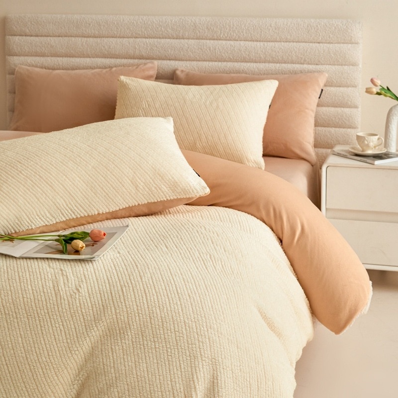 大好評 カテゴリー A ウサギのぬいぐるみ 4 点冬用濃厚ミルクベルベット掛け布団カバーベッド 3 点セットとベルベットのベッドシーツと掛け布団カバー