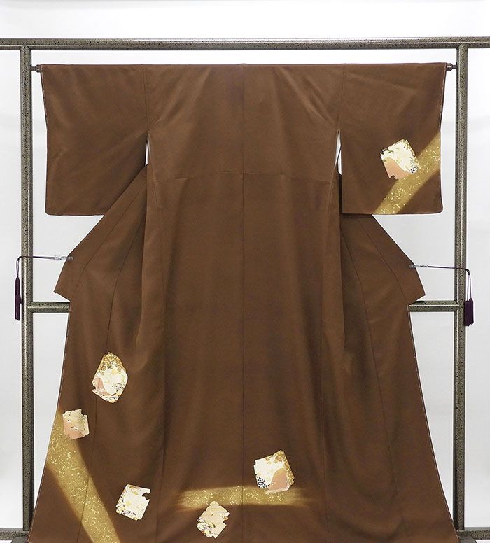 訪問着 未着用美品 正絹 切り紙四季花模様 身丈162cm 裄丈64.5cm 訪問着 未使用 新古品 着物 結婚式 入学式 卒業式 b4094