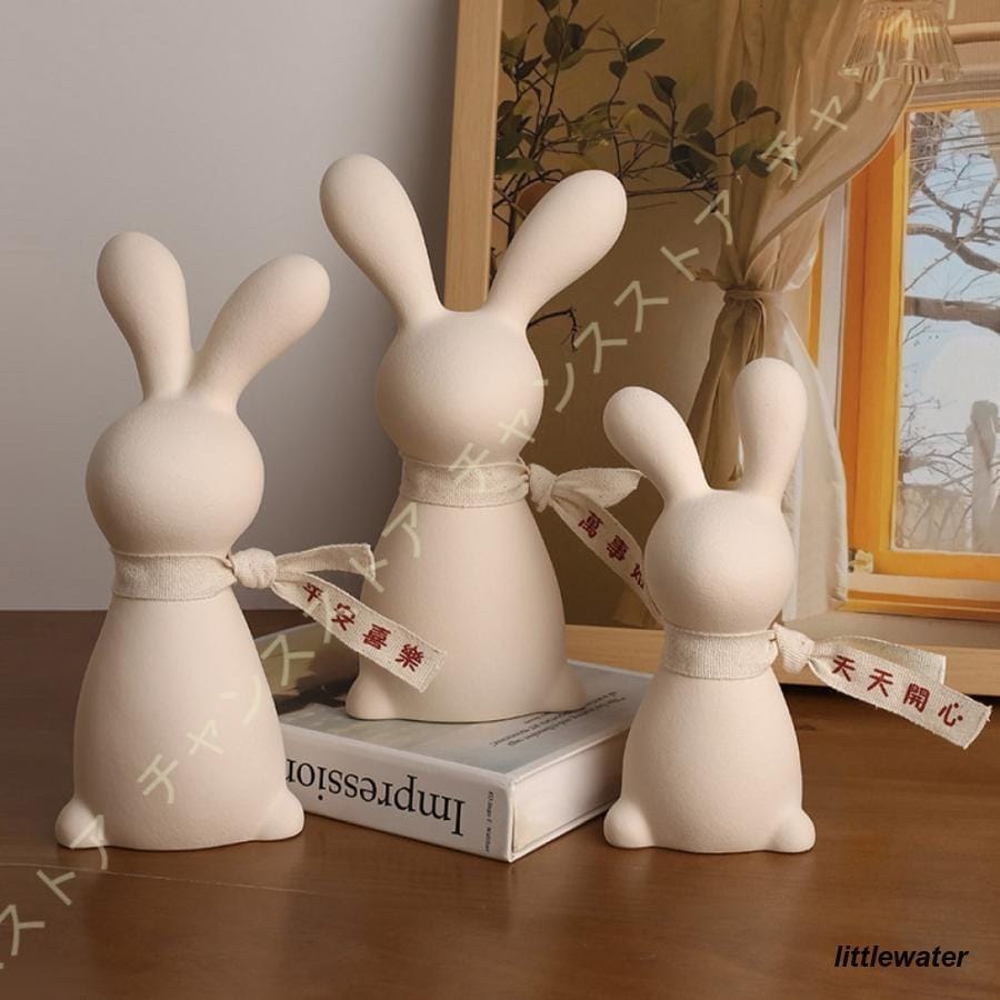 ウサギの置物 陶器 招福 干支 雑貨 うさぎ 新年 置物 インテリア オブジェ 縁起物 リビングの装飾 退職 プチギフト お歳暮 お年賀 ギフト 誕生日 結婚祝い