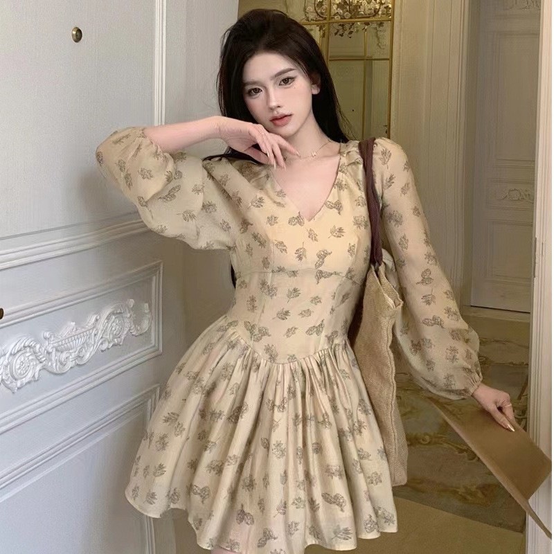 女性のためのフランスの花柄長袖ドレス2025春ハイエンド気質プリンセススカートウエスト痩身ショートスカート