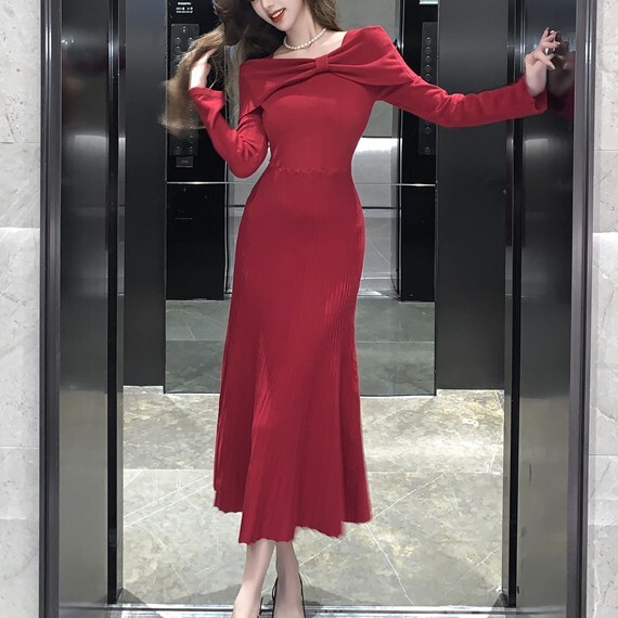 レディース ニット ニットワンピ ミモレ ロング 長袖 スクエアネック タイト スリム 細身 マーメイド プリーツ リボン 伸縮性 コンサバ かわいい 大人可愛い きれいめ シンプル おしゃれ