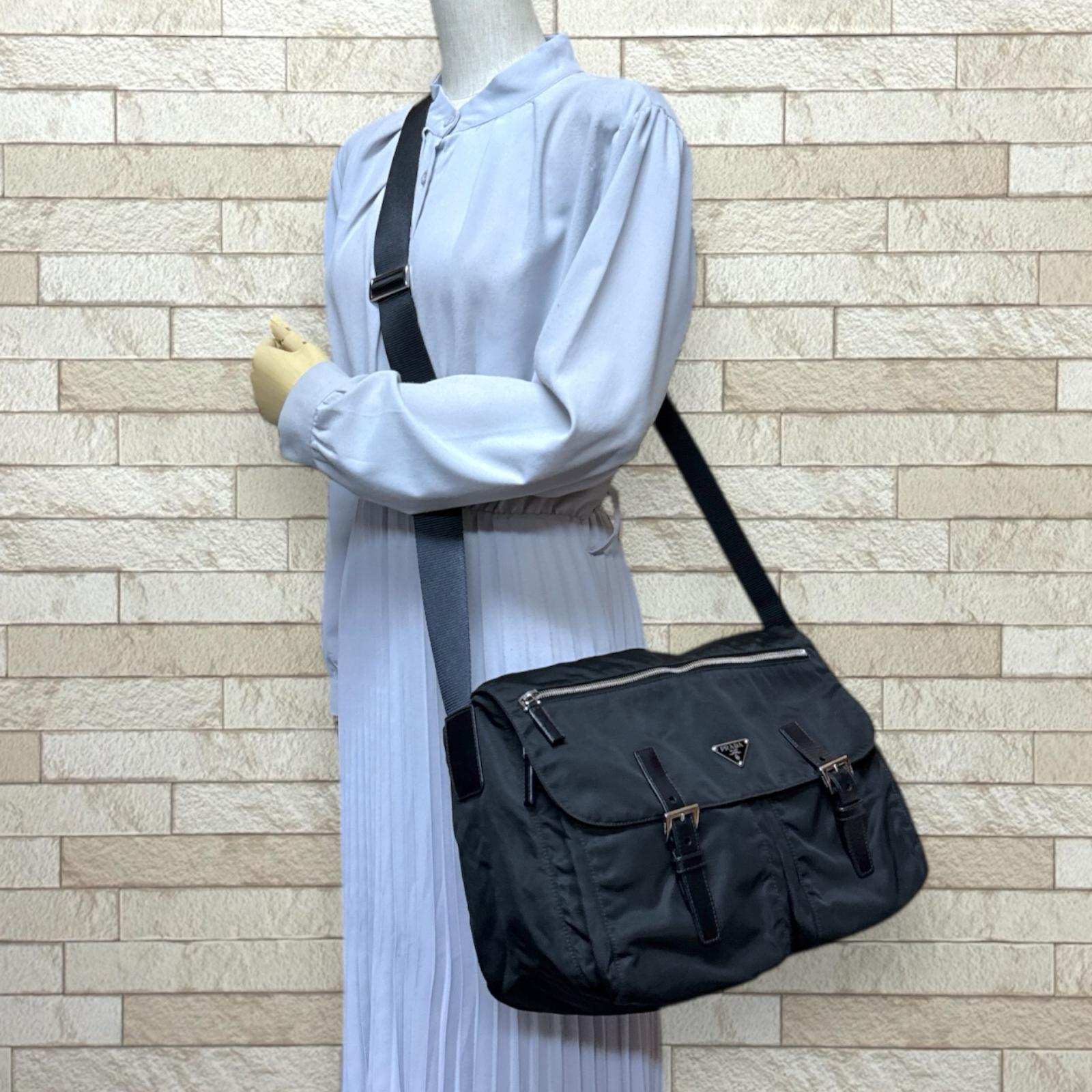 プラダ メッセンジャーバッグ ショルダーバッグ ナイロン BT1738 ブラック PRADA 中古