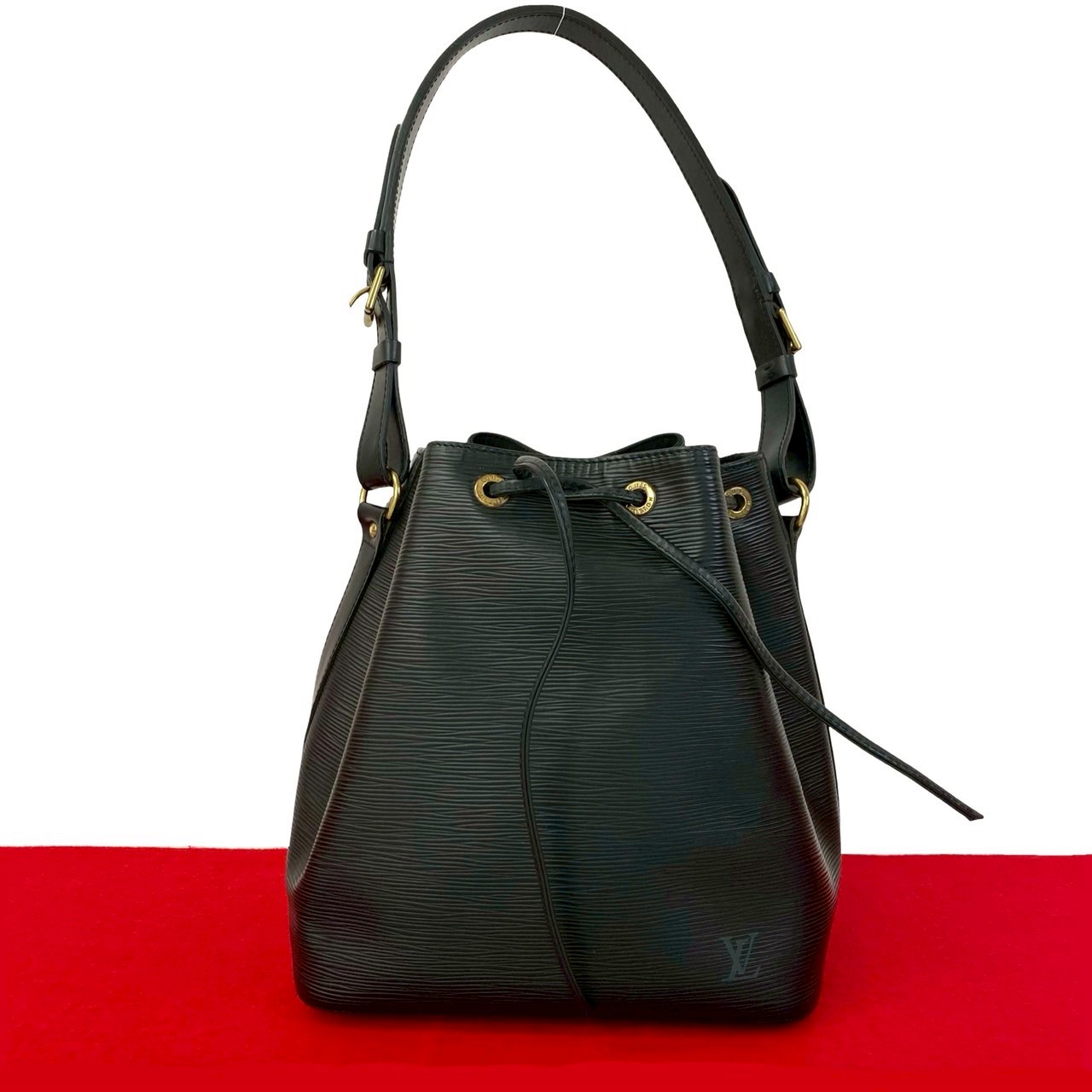 ヴィンテージ プチノエ エピショルダーバッグ レザー ブラック 186-7 57,900円