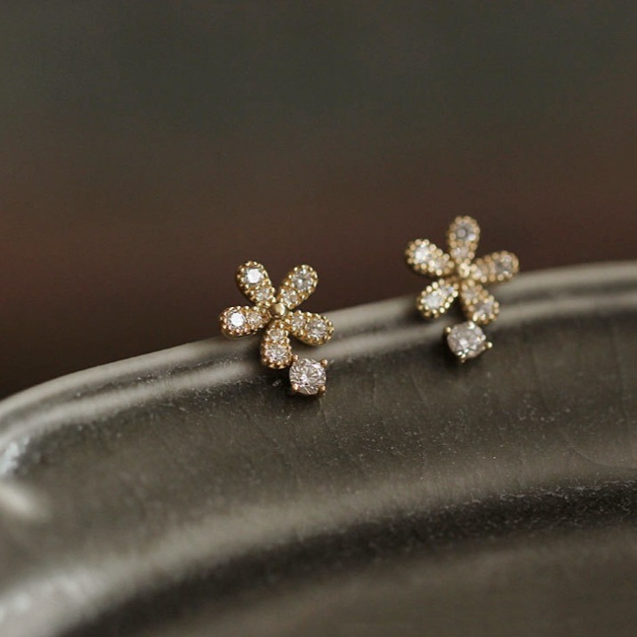 S925純銀フラワー春春ピアス キラキラczダイヤモンド女性らしさ 可愛い ポイント ピアス 絶対一番安い Vivalafocaccia Com