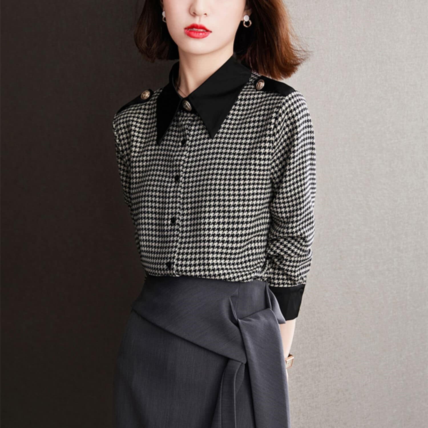 トップス シャツ 袖あり 長袖 Vネック 襟付き ストレート Iライン 前開き 薄手 かわいい 大人可愛い 大人 おしゃれ お洒落 かっこいい 大人可愛い 大人女子 こなれ感 マニッシュ ラブリー