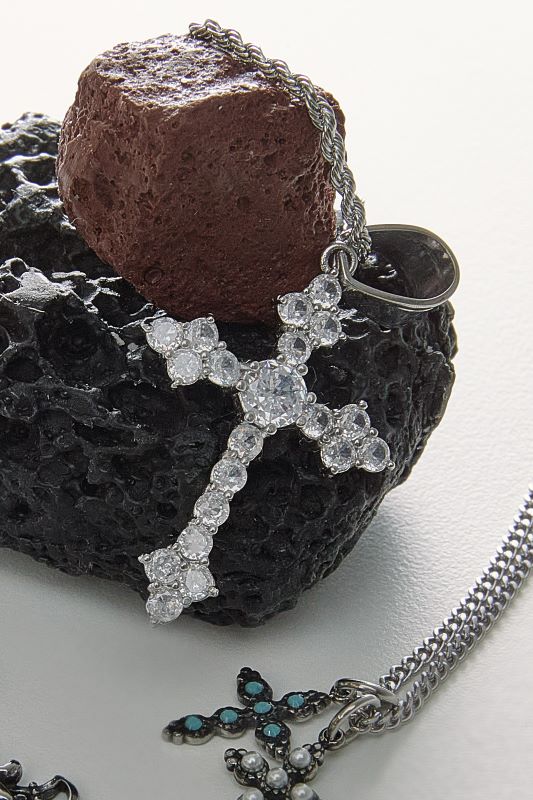 [로프체인] 샤프 큐빅 십자가 네크리스