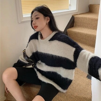 ニットソー セーター レディース 長袖 ラウンドネック かわいい 大人可愛い きれいめ カジュアル 大人 上品 柄 ボーダー 秋 冬 ママ 学生 デート お出かけ 普段使い ホワイト トップス