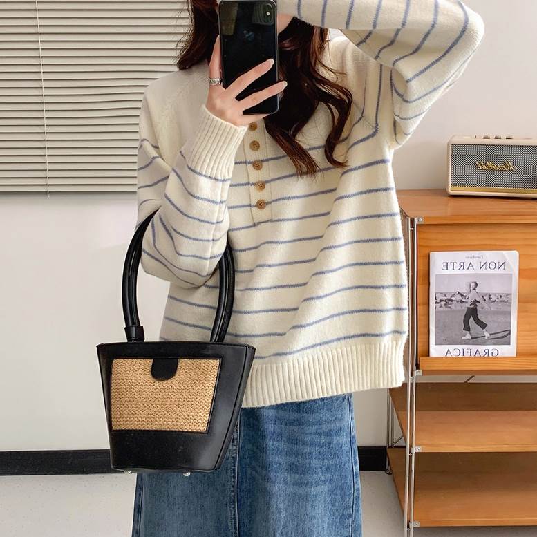 トップス レディース ニット プルオーバー 個性的 長袖 ヘンリーネック ボーダー 柄 オフホワイト アイボリー 秋 冬 きれいめ 上品 おしゃれ シンプル カジュアル ナチュラル 普段使い 着回し