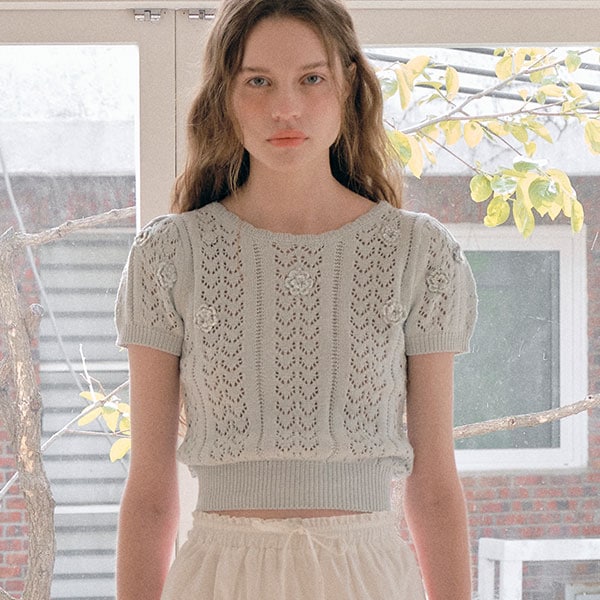 HAND ROSE EMBROIDERY KNIT BLUE