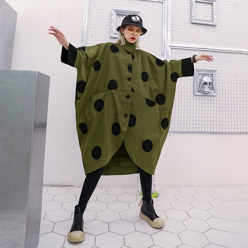 【Noir Mode】 春秋 ハイネック ドルマンスリーブ シャツ アウター デザイン性 ブラックコーデ 大きいサイズ レディース 体型カバー トップス ケープ トレンチコート 4,856円