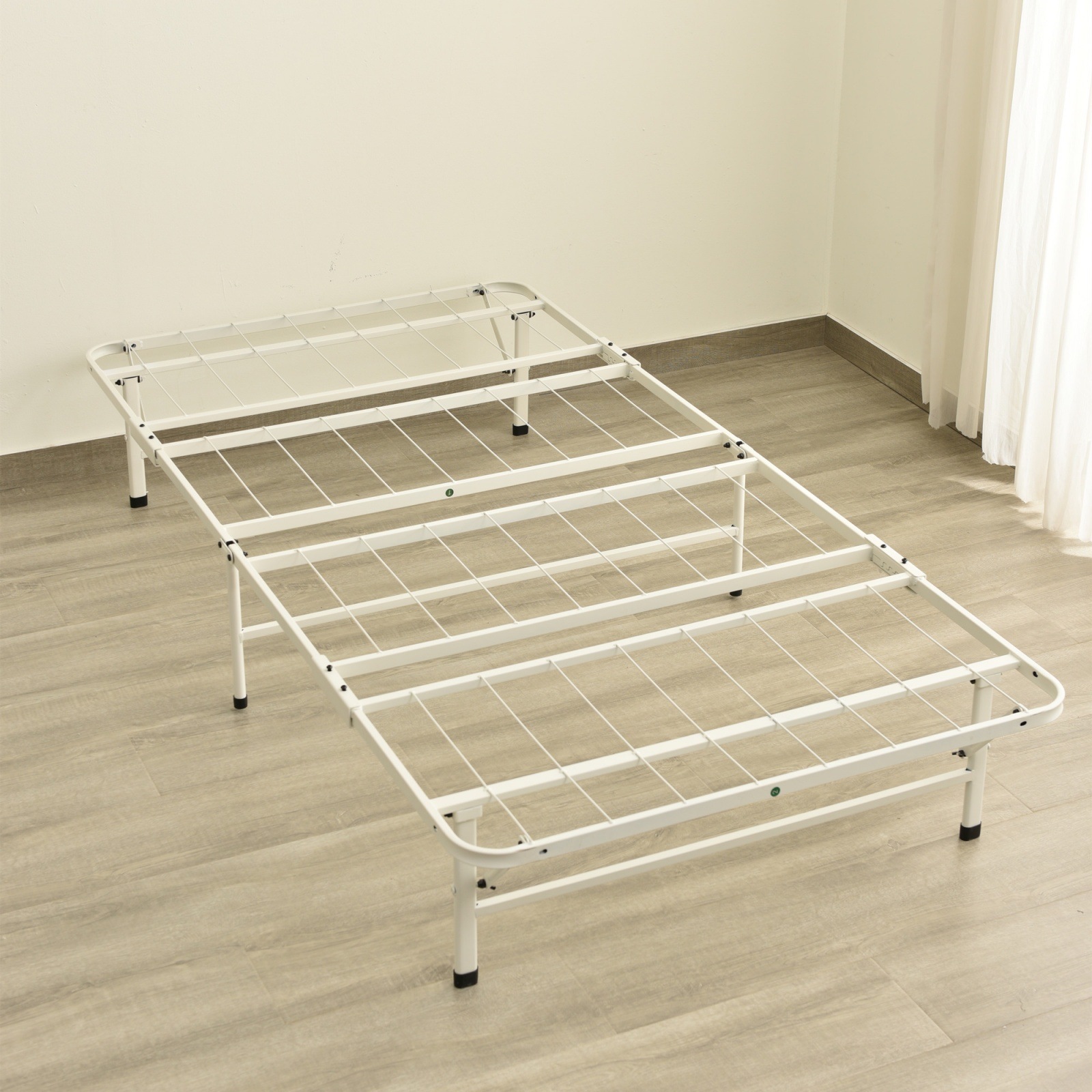 パイプベッド 折りたたみベッド シングル 組立簡単 下収納 収納 ベッドフレーム コンパクト 耐荷重200kg 折畳ベッド 省スペース 一人暮らし 単身赴任 通気性 日本国内出荷 DJYC225